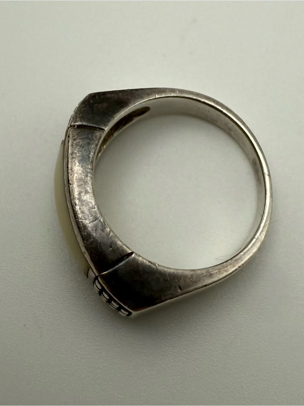 Cream White Stone Ring Sterling Silver 925 Vintage MCM size 6.5 Retro Thermoset
